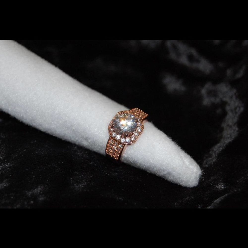 Square Ring - Picture 4 of 4